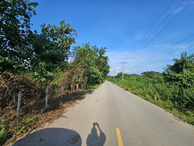 ขายที่เปล่าราชบุรีติดถนนทางหลวงชนบท ขายที่ดินใกล้หลวงพ่อวิริยังค์ต.หินกอง อ.เมือง จ.ราชบุรี