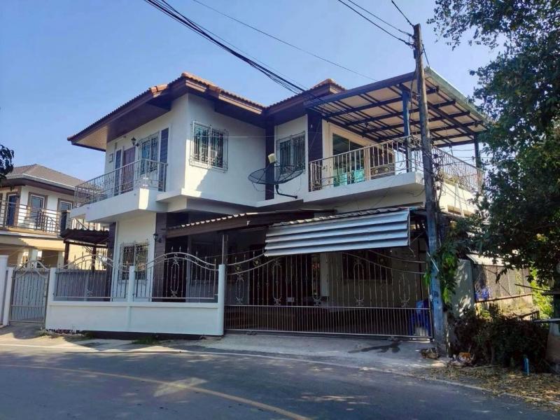 โซนสันทราย ขายเพียง 3.3 ล้าน 42 ตรว. บ้านเดี่ยว 2 ชั้น ในชุมชน #สันทรายน้อย เชียงใหม่ เข้า-ออกได้หลายทาง / #น้ำไม่ท่วม