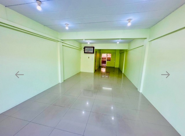 ให้เช่าอาคารพาณิชย์3ชั้น ใกล้ขนส่งใหม่ ระยอง ทาสีรีโรเวทแล้ว เหมาะทำออฟฟิศ