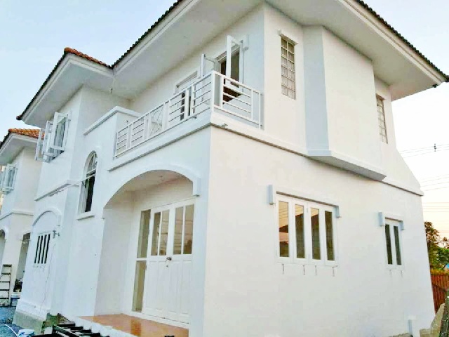 ถ.บางขุนเทียน กาญจนาภิเษก 5.44 กม. เซนทรัล พระราม2 10กม. 4นอน ให้เช่าคฤหาสน์ บ้านเดี่ยว 2 ชั้น 75 ตร.วา.