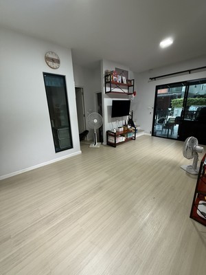 ขายทาวน์โฮม 2 ชั้น หลังมุม โครงการ สิริเพลส จรัญ-ปิ่นเกล้า ติดถนนบางกรวย-จงถนอม เชื่อมต่อถนนราชพฤกษ์, สิรินธร และบรมราชชนนี