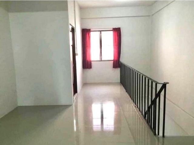 ให้เช่าอาคารพาณิชย์ 3.5 ชั้น ตึกที่สองจากปากซอย ซ.วัดด่านสำโรง 48/2 ต.สำโรงเหนือ อ.เมืองสมุทรปราการ