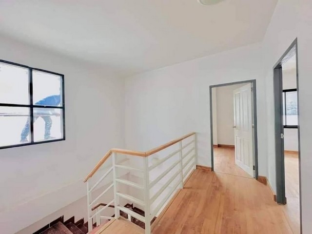 ขายบ้านแฝด 2 ชั้น รีโนเวทใหม่ หมู่บ้านเดอะ เพอร์เฟค ฮิลล์ หนองมน ชลบุรี FP-H0788