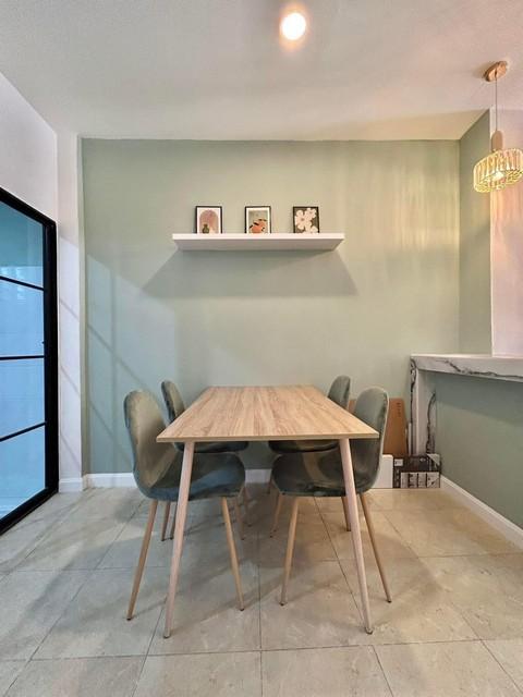 HR 6057 ขายทาวน์โฮม 2 ชั้น หมู่บ้านปัณณธร3 พรประภานิมิต พัทยา ไม่มีค่าส่วนกลาง ตกแต่งพร้อมเข้าอยู่