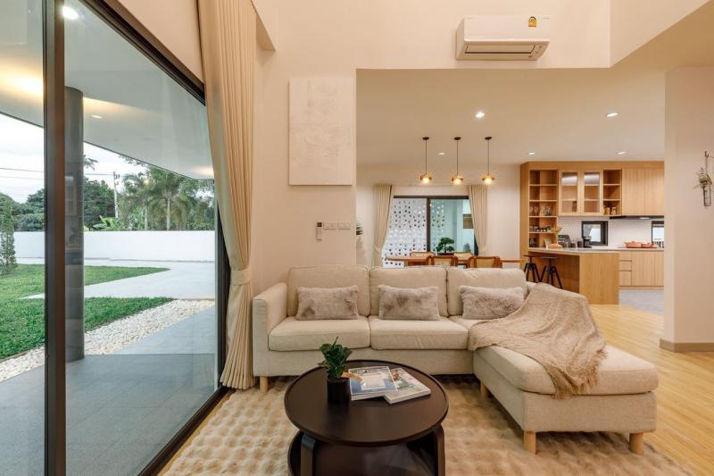 8.79 ล้าน 200 ตรว. สารภี #บ้านสร้างใหม่ 2 ชั้น #สไตล์โมเดิร์น ตกแต่งสวย #เฟอร์นิเจอร์จัดเต็ม #พร้อมเข้าอยู่ได้เลย