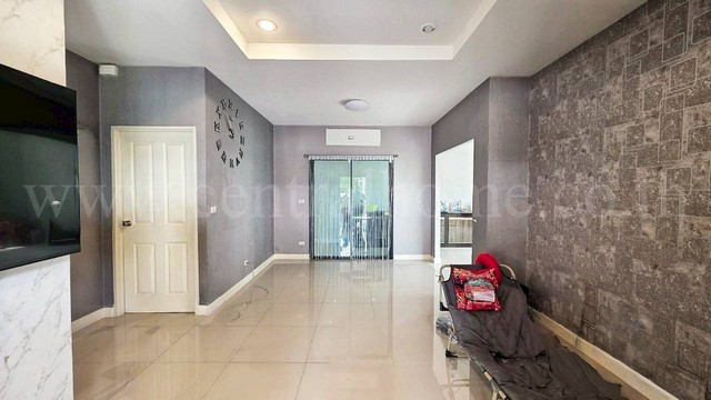 ทาวน์เฮ้าส์ เดอะ โมดิช ราชพฤกษ์ - กาญจนาภิเษก ลาดหลุมแก้ว หลังมุม