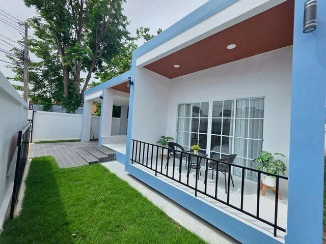 ขายบ้านใหม่มือ1ออกเเบบทันสมัยน่าอยู่ พิกัด ขอบอ่างมาบประชัน ต.หนองปรือ อ.บางละมุง จ.ชลบุรี 