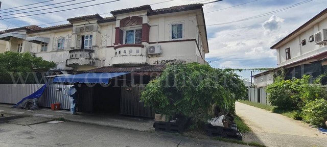 ทาวน์โฮม 2 ชั้น ปิยวรารมย์ 1 บางบัวทอง หลังมุม ราคาถูก