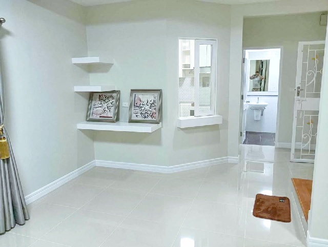 รพ.บางใหญ่ 1.6 กม. ตลาดเลิศนิมิต 1.7 กม.ตลาดพระปิ่น 3 1.5 กม. บ้านเดี่ยว 2 ชั้น เพอร์เฟค พาร์ค 3 นอน 3 น้ำ 56 ตร.วา.230 ตร.ม.3 น้ำ