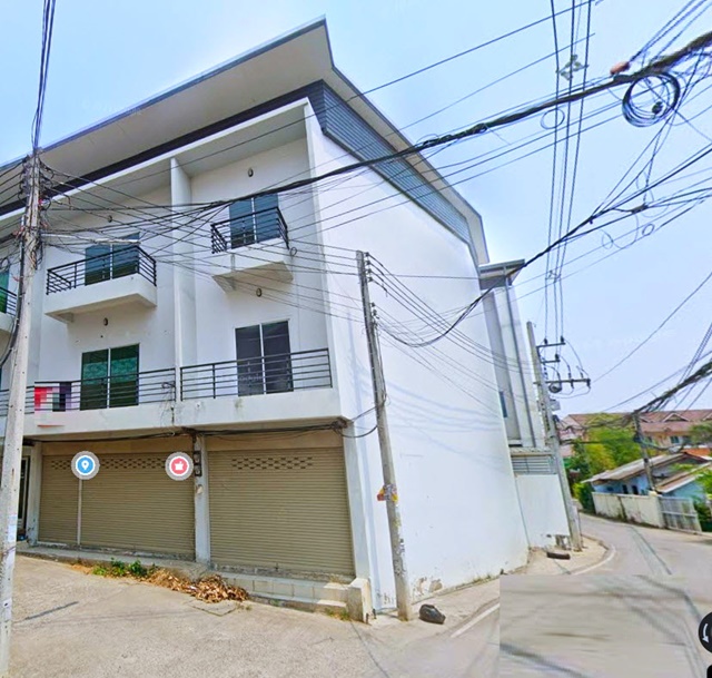 แอร์ครบทุกห้อง ตลาดแม่เหียะ 100ม. ให้เช่าอาคารพาณิชย์  3 ชั้น 46ตร.วา.550ตร.ม พร้อมเฟอร์ เครื่องไฟฟ้า 3 นอน 3 น้ำ 