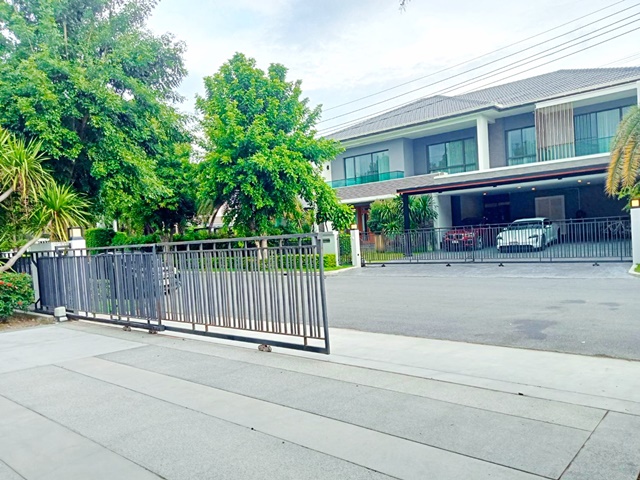 ใหม่  Pool Villa ใหญ่ที่สุด ถูกสุดใน3โลก บางนา-สวนหลวง ให้เช่าคฤหาสน์ เฟอร์นิเจอร์ บิ้วอิน ครบ 205 ตรว. 530ตร.ม. 5นอน 6 น้ำ Index บางนา  