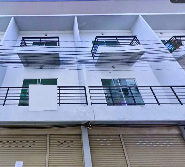 ตลาดแม่เหียะ 100ม. แอร์ครบทุกห้อง แม็คโคร 1.3 กม. เชียงใหม่ ให้เช่าอาคารพาณิชย์  3 ชั้น 46ตร.วา.550ตร.ม พร้อมเฟอร์ เครื่องไฟฟ้า 3 นอน 3 น้ำ 