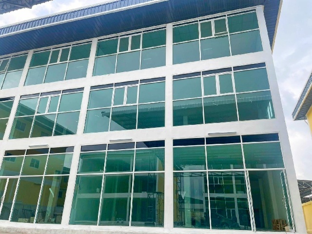 บรมราชชนนี ให้เช่าอาคารออฟฟิศ สำนักงาน 3 ชั้น 450 ตร.ม.คุณพ้ง กาญจนาภิเษก  ตลาดน้ำคลองลัดมะยม  300  ม. 38 ตร.วา.ตลาดน้ำตลิ่งชัน 1 กม.