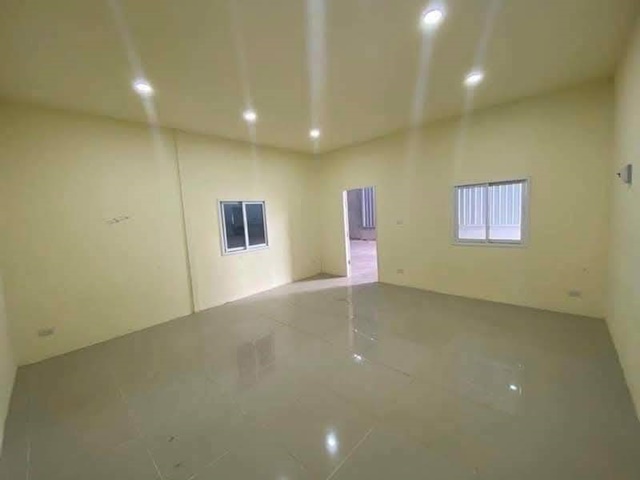 บิ๊กซี พระราม 2 500 ม.ทาวน์โฮม 2 ชั้น 2 น้ำ ติดถนนพระราม2 66-70 27 ตร.วา. 220 ตร.ม. 3 นอน พร้อมเฟอร์ แอร์ 2 ตัว เซ็นทรัล พระราม 2 3 กม.