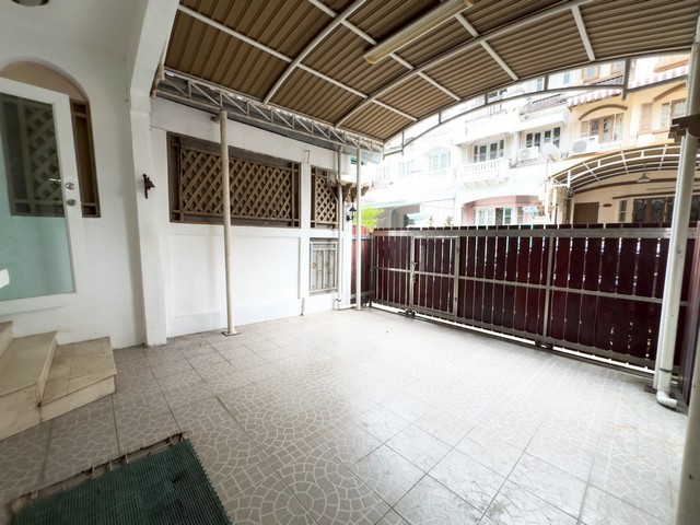 ให้เช่าทาวน์โฮม 3 ชั้น โครงการบ้านสวนธน รัตนาธิเบศร์