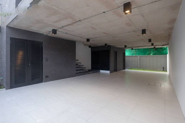 ทาวน์โฮม ดีไซน์ที่โดดเด่น ตกแต่งสไตล์ลอฟท์ เมืองเชียงใหม่