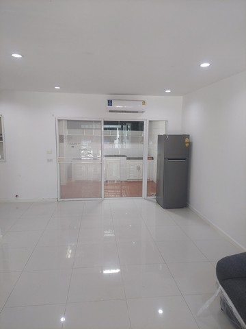 ให้เช่าทาวโฮม3 ชั้น หมู่บ้านพาทิโอพัฒนาการ ซอย38 ถนนพัฒนาการ เขตสวนหลวง