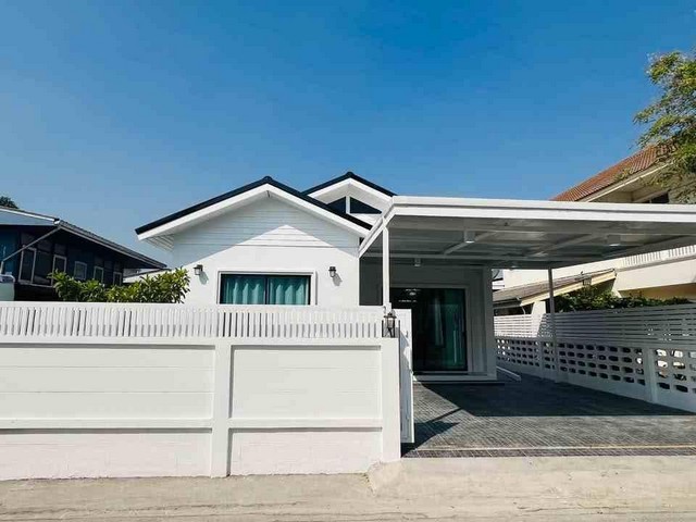 รหัสC6823 ให้เช่าบ้านเดี่ยว 2ชั้น หมู่บ้านทุ่งเศรษฐี เลียบมอเตอร์เวย์ บางนา รามคำแหง2