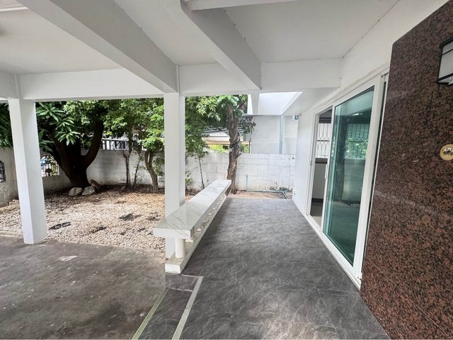 รหัสC6812 ให้เช่าบ้านเดี่ยว 2ชั้น หมู่บ้านเมืองทอง 2 พัฒนาการ 53 เหมาะอยู่อาศัยและทำโฮมออฟฟิศ