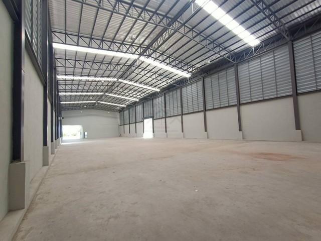 ขายโรงงานโกดัง เนื้อที่ 1.5 ไร่ 1350 ตรม. พร้อมออฟฟิศ 2 ชั้น ต.ท่าเสา อ.กระทุ่มแบน
