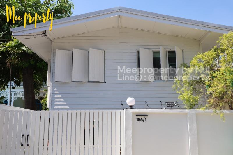 ให้เช่า / บ้านเดี่ยว 2 ชั้น ทำเลดี แปลงมุม  ใกล้ Bts เอกมัย, Bts พระโขนง ซ.สุขุมวิท 65 ( ทองใหญ่ แยก 10 ) - พื้นที่ ขนาด 27 ตรว. ME-184