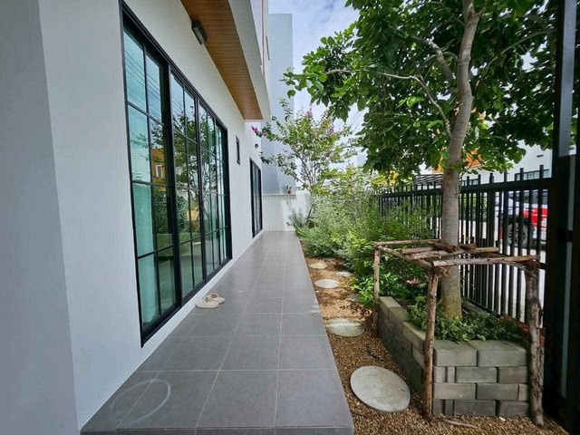 #บ้านสร้างใหม่ทำเลแหล่งความเจริญอมตะนครชลบุรีซอยอั่งเปา หนองตำลึง3 ห้องนอน 3 ห้องน้ำ