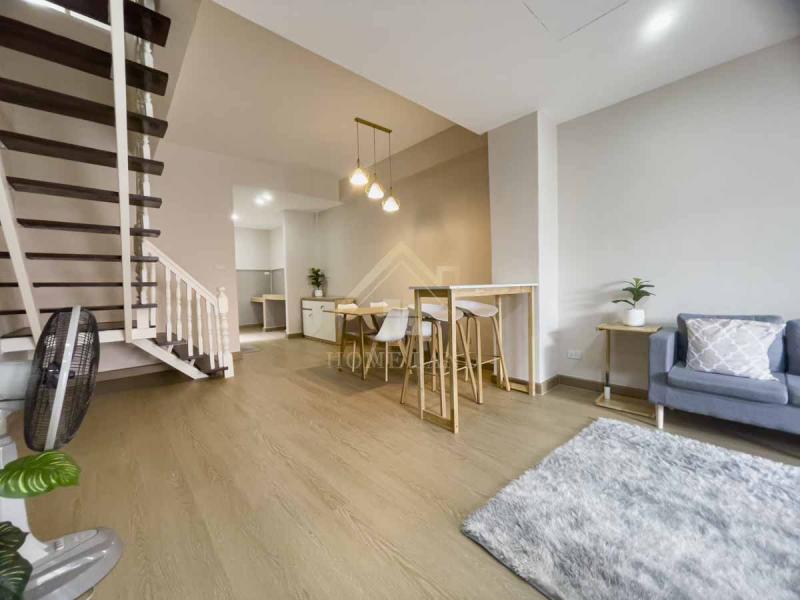 ทาวน์เฮ้าส์ 2 ชั้น หมู่บ้าน วังทอง เพชรเกษม 77 รีโนเวท สวยพร้อมอยู่