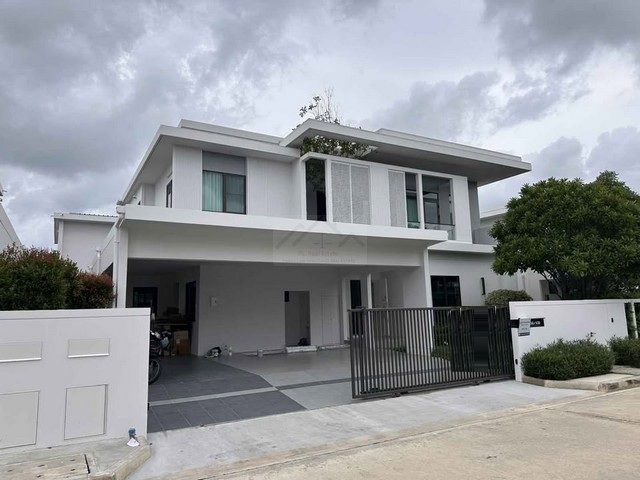 ให้เช่าบ้านเดี่ยว 2 ชั้น 88 ตรว. 4 ห้องนอน โครงการมัณฑนา บางนา กม 15 MANTANA Bangna km. 15 ติดถนนใหญ่ ใกล้สวนส่วนกลาง ใกล้สนามบินสุวรรณภูมิ