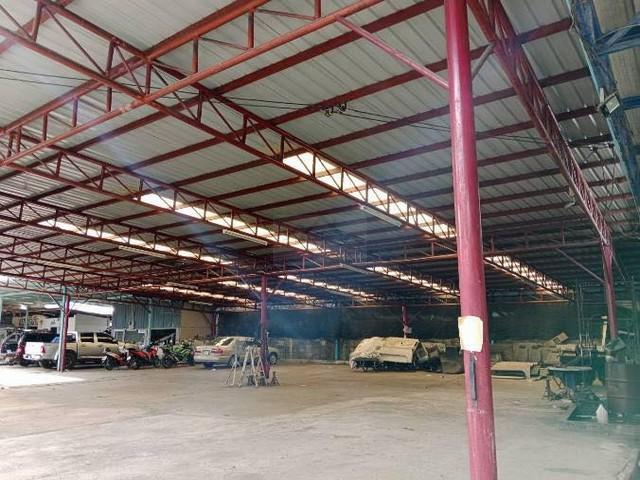 BR 1442 ให้เช่าพื้นที่ 354 ตร.ม. วิภาวดี 36 พร้อมโครงหลังคา และสำนักงาน ใกล้สำนักงานเขตจตุจักร เหมาะทำที่พักจอดรถ เต้นท์รถ คลังสินค้า