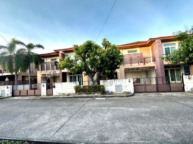 บ้านเดี่ยวศรีราชา 2 หลังคู่ หลังใหญ่ หมู่บ้านเดอะบูเลอวาร์ด ศรีราชา ชลบุรี FP-H0813 