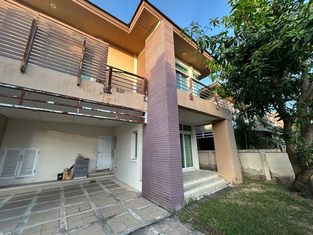 บ้านเดี่ยวศรีราชา 2 หลังคู่ หลังใหญ่ หมู่บ้านเดอะบูเลอวาร์ด ศรีราชา ชลบุรี FP-H0813