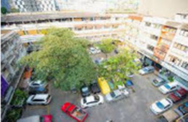 อาคาร Hostel Airbnb 3.5ชั้น 5คูหา BTSราชปรารภ 900ม. ตลาดประตูน้ำ 800 ม  20นอน 20น้ำ 81ตร.วา. 981 ตร.ม. ซ.เพชรบุรี 12-17 พญาไท 5-8จอดรถ