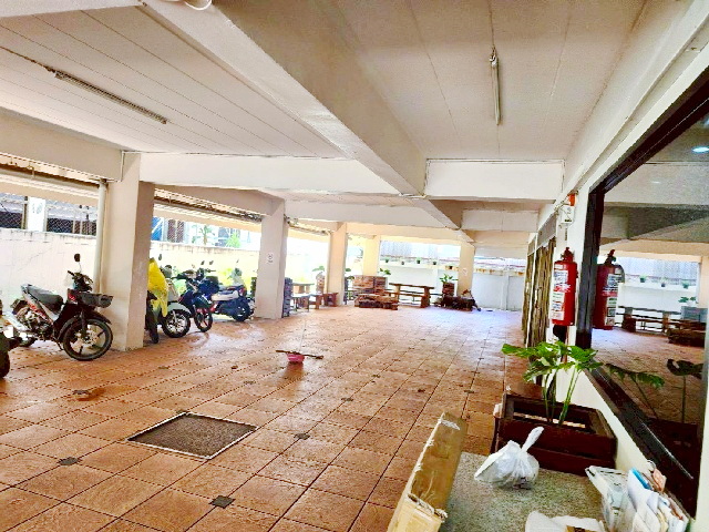 รัชดา1-7 เซ็นทรัล พระราม9 760ม.ขาย อพาร์ทเมนท์ 9 ชั้น 120ตร.วา. 2915 ตร.ม. 63 ห้อง MRT พระรามเก้า 900 ม. ตลาดห้วยขวาง 1.9 กม.