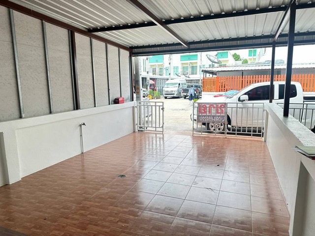 Vายและเช่าทาวน์โฮม2ชั้น  เดอะวิลเลจพลัส ต.ดอนหัวฬ่อ (รีโนเวทใหม่ทั้งหลัง)