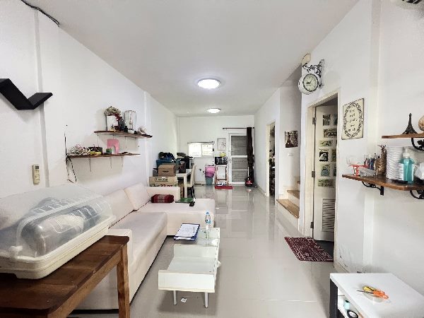 ธนาซิโอ รัตนาธิเบศร์ ทาวน์เฮ้าส์ 2 ชั้น เลขที่ 18/36 ตำบลบางรักพัฒนา อำเภอบางบัวทอง จังหวัดนนทบุรี