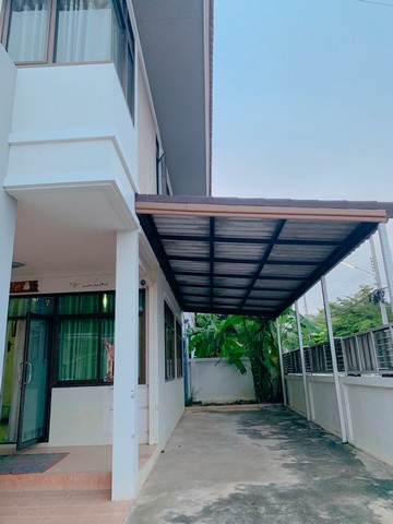 ขายบ้านเดี่ยว 2 ชั้นหลังมุม 49.5 ตรว. 3 ห้องนอน หมู่บ้านโกลเด้นโฮม แหลมฉบัง