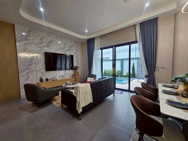 ขายพูลวิลล่าหรู สไตล์โมเดิร์น ใจกลางเมืองพัทยา ซ.ทัพพระยา TP-H1398