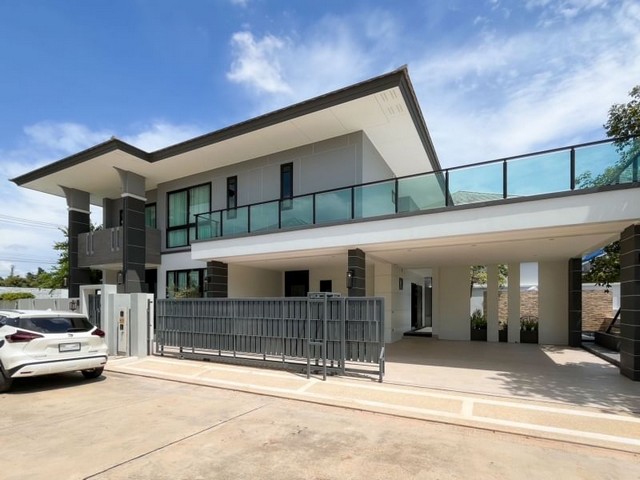 ขายบ้านเดี่ยวสุดหรูหลังใหญ่ 2 ชั้น โครงการภัททา ไพร์ม บางละมุง ชลบุรี FP-H0829 