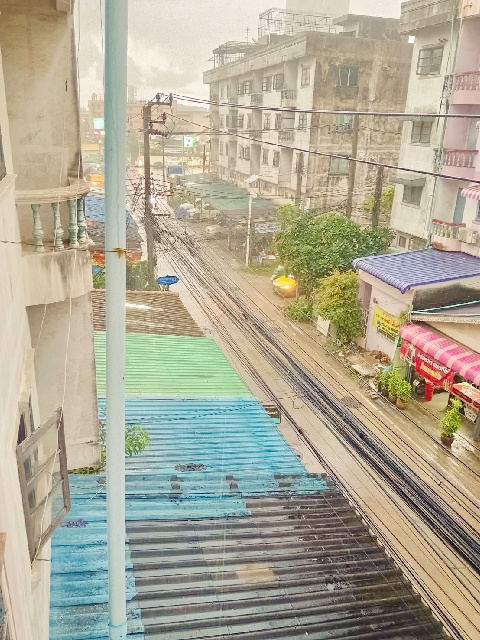 แจส ศรีนครินทร์ 700ม. MRT ศรีแบริ่ง 600ม.ให้เช่าอาคาร 4.5ชั้น รวมดาดฟ้า 354 ตร.ม.22ตร.วา. นานาชาติไทย-สิงคโปร์ 1.1 กม.4นอน