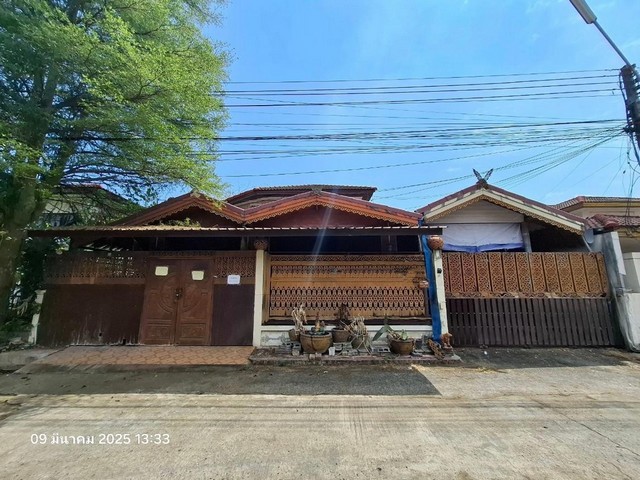 ขายบ้านเดี่ยวหมู่บ้าน อู่ทองเพลส โครงการ 2 ถ.ประชาอุทิศ (เปียร์นนท์) ต.คูคต อ.ลำลูกกา จ.ปทุมธานี 