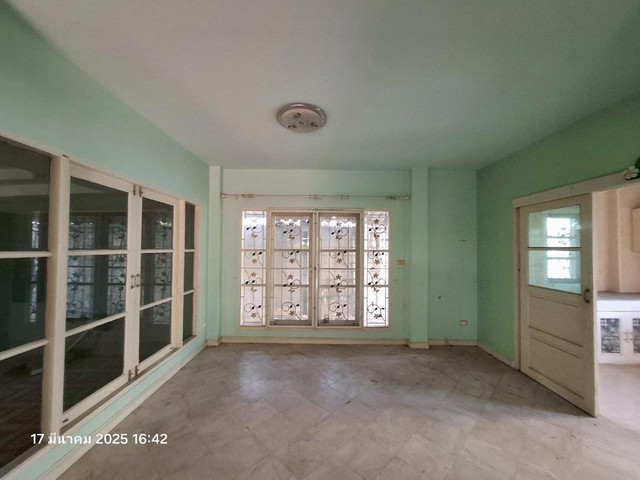 ขายบ้านเดี่ยวหมู่บ้าน สถาพร เอ็กซ์คลูซีฟ กรีนโซน ถ.รังสิต - นครนายก ต.บึงยี่โถ อ.ธัญบุรี จ.ปทุมธานี