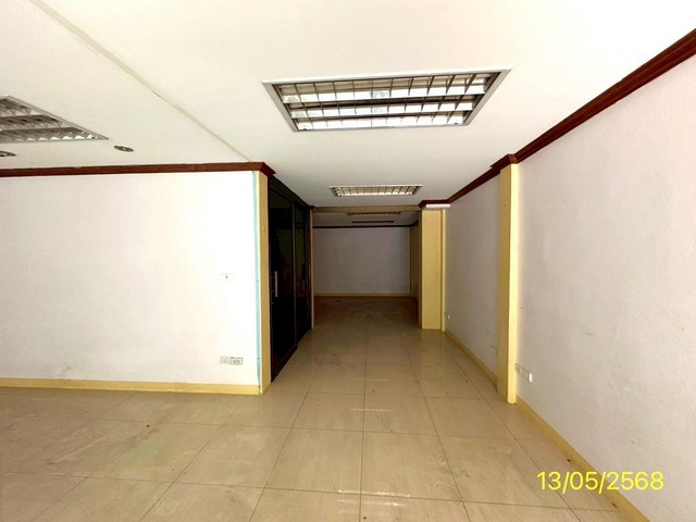 ขายทาวน์เฮ้าส์หมู่บ้าน ธัญธาร วิลเลจ ถ.รัตนาธิเบศร์ ต.บางรักพัฒนา อ.บางบัวทอง จ.นนทบุรี