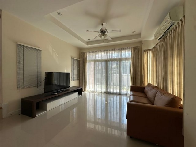 บ้านสวยมือสองพร้อมอยู่ หมู่บ้านเดอะบูเลอวาร์ด สุรศักดิ์ ศรีราชา ชลบุรี FP-H0828