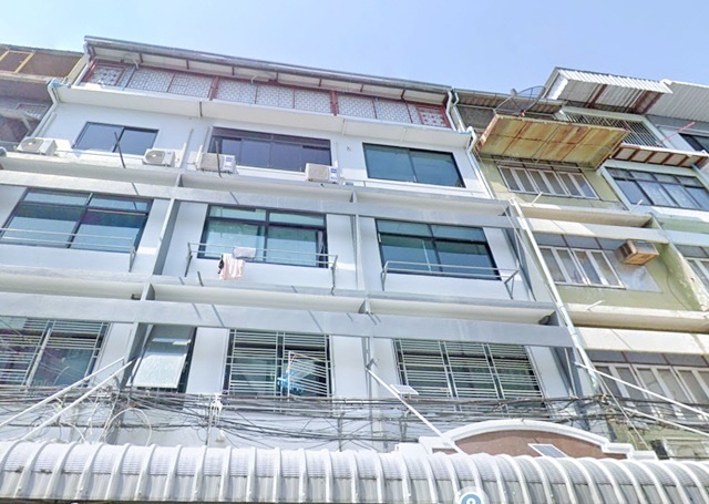 สยามพารากอน1.1กม. พันธุ์ทิพย์ พลาซ่า 1 กม.  BTSพญาไท 600ม. อาคารพาณิชย์  4 ชั้น 3นอน 16ตร.ว.300ตร.ม.จัดเต็มเฟอร์ เครื่องใช้ไฟฟ้า 