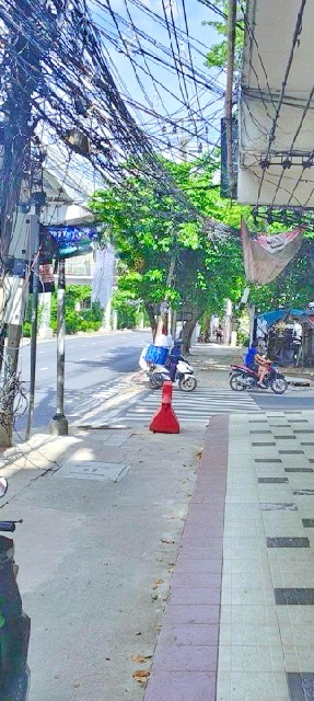 MRTบางกะปิ 1กม.ม.รัตนบัณฑิต 1.2 กม. 4นอน อาคาร 4ชั้น 18ตร.วา.เดอะมอลล์ บางกะปิ 1.15กม. 280ตร.ม.4น้ำ ลาดพร้าว 126-132