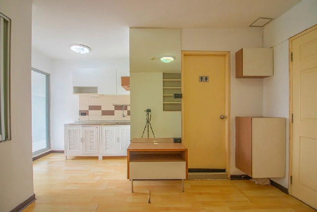 ทะลุลาดพร้าว122  MRTรามคำแหง12 1.3 กม. ลุมพินีคอนโด 1 นอน 1 น้ำ นานาชาติสิงคโปร์