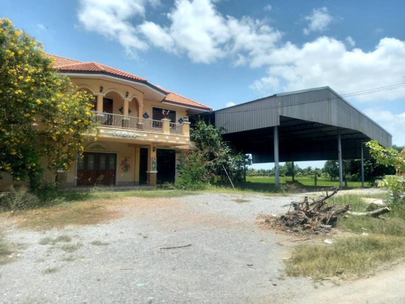 ขายที่ดิน พร้อมตึก 2 ชั้น ทำเลดี  ต.ห้วยพลู อ.นครชัยศรี  จ.นครปฐม