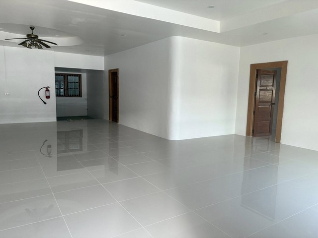 HR2605ให้เช่าที่ดินพร้อมสิ่งปลูกสร้างขนาด 220 ตารางเมตร ซอยเรวดี ติวานนท์ เหมาะทำโรงงานอาหาร เครื่องสำอาง ห้องเย็น