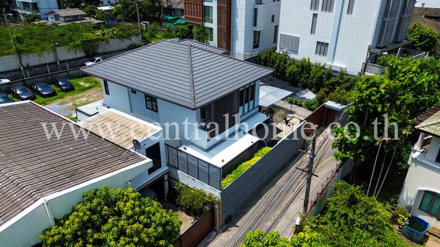 บ้านเดี่ยว 137 ตร.วา ซอย ชัยพฤกษ์ สุขุมวิท 65 - เอกมัย ทำเลดี