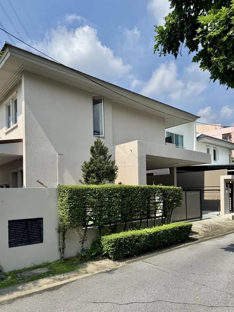 ขายบ้านเดี่ยว 3 ชั้น 82 ตรว. โครงการ Noble Tara พัฒนาการ สไตล์รีสอร์ท ติดสี่แยกพัฒนาการ